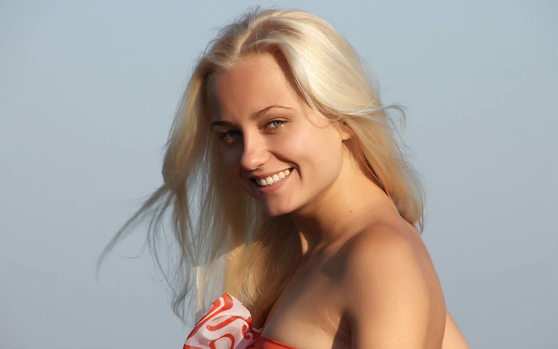 Полина, 21